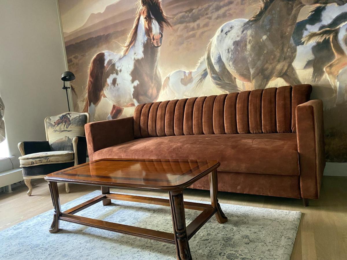 Exclusive Gaono Apartment In The Heart Of Old Town Вилнюс Екстериор снимка