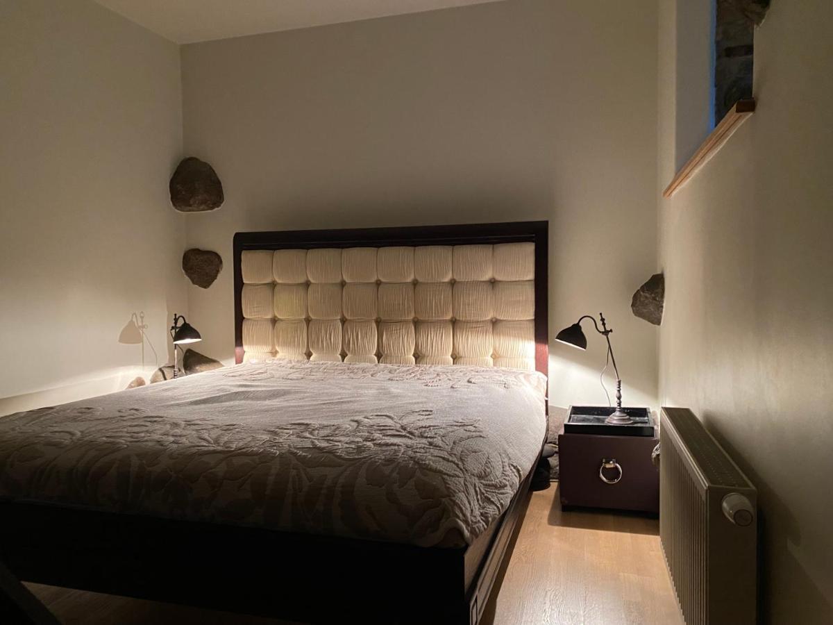 Exclusive Gaono Apartment In The Heart Of Old Town Вилнюс Екстериор снимка