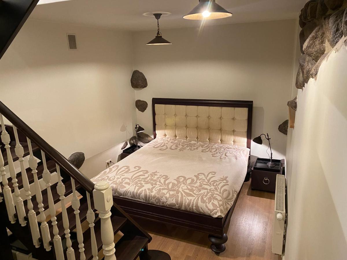 Exclusive Gaono Apartment In The Heart Of Old Town Вилнюс Екстериор снимка