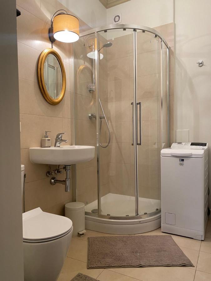 Exclusive Gaono Apartment In The Heart Of Old Town Вилнюс Екстериор снимка